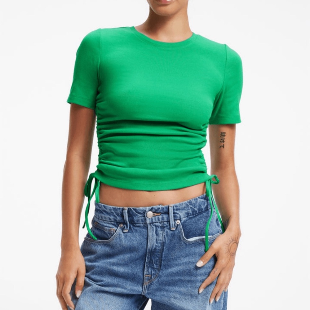 Good American NWT size‎ 2  Green Ruched Crop T-Shirt